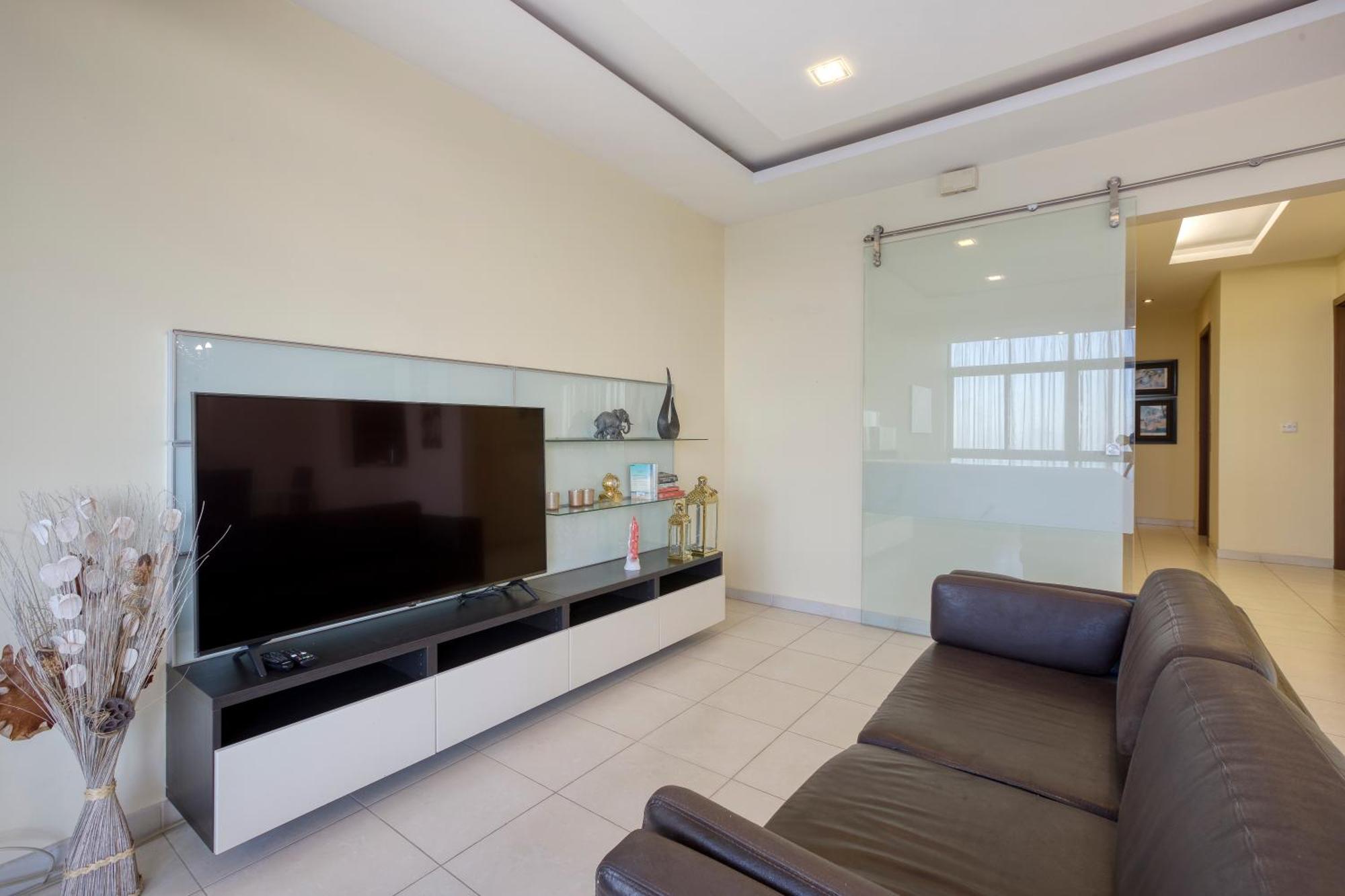 Seafront Sliema Apartment With Balcony & Sea Views By Jl 外观 照片