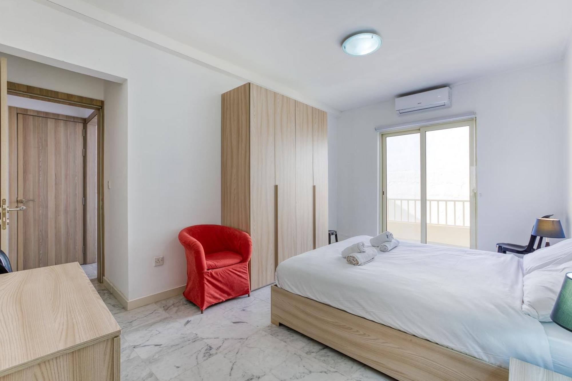 Seafront Sliema Apartment With Balcony & Sea Views By Jl 外观 照片